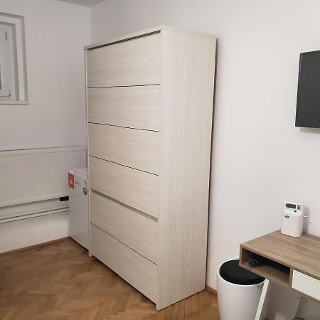 Basarab 3 Apartman Brassó Kültér fotó